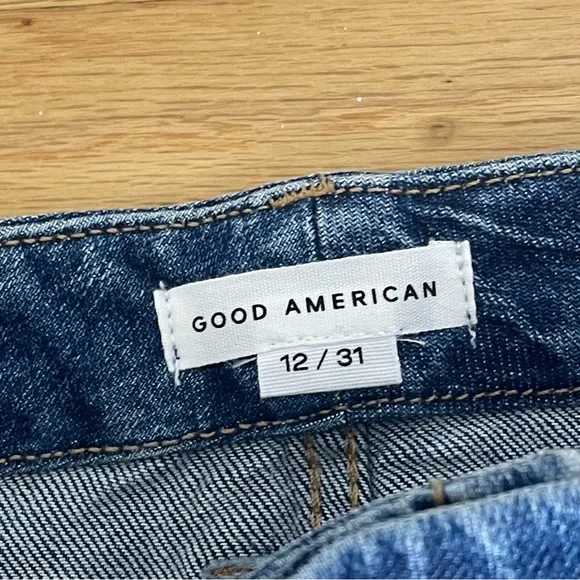 Classic Blue Women's Jeans - Picture 4 of 11